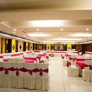 Hotel Park Grand, Chandigarh